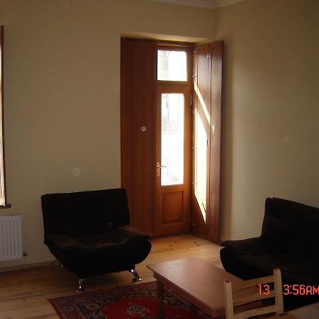 Old Metekhi Apartment Tbilisi Esterno foto